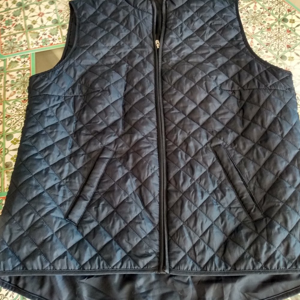 Navy blue vest size L brand Karen Scott.